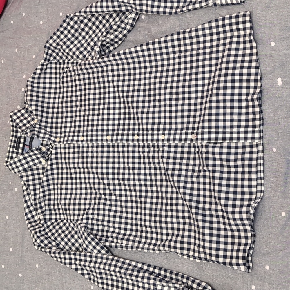 Tommy Hilfiger Button Down Dress Shirt